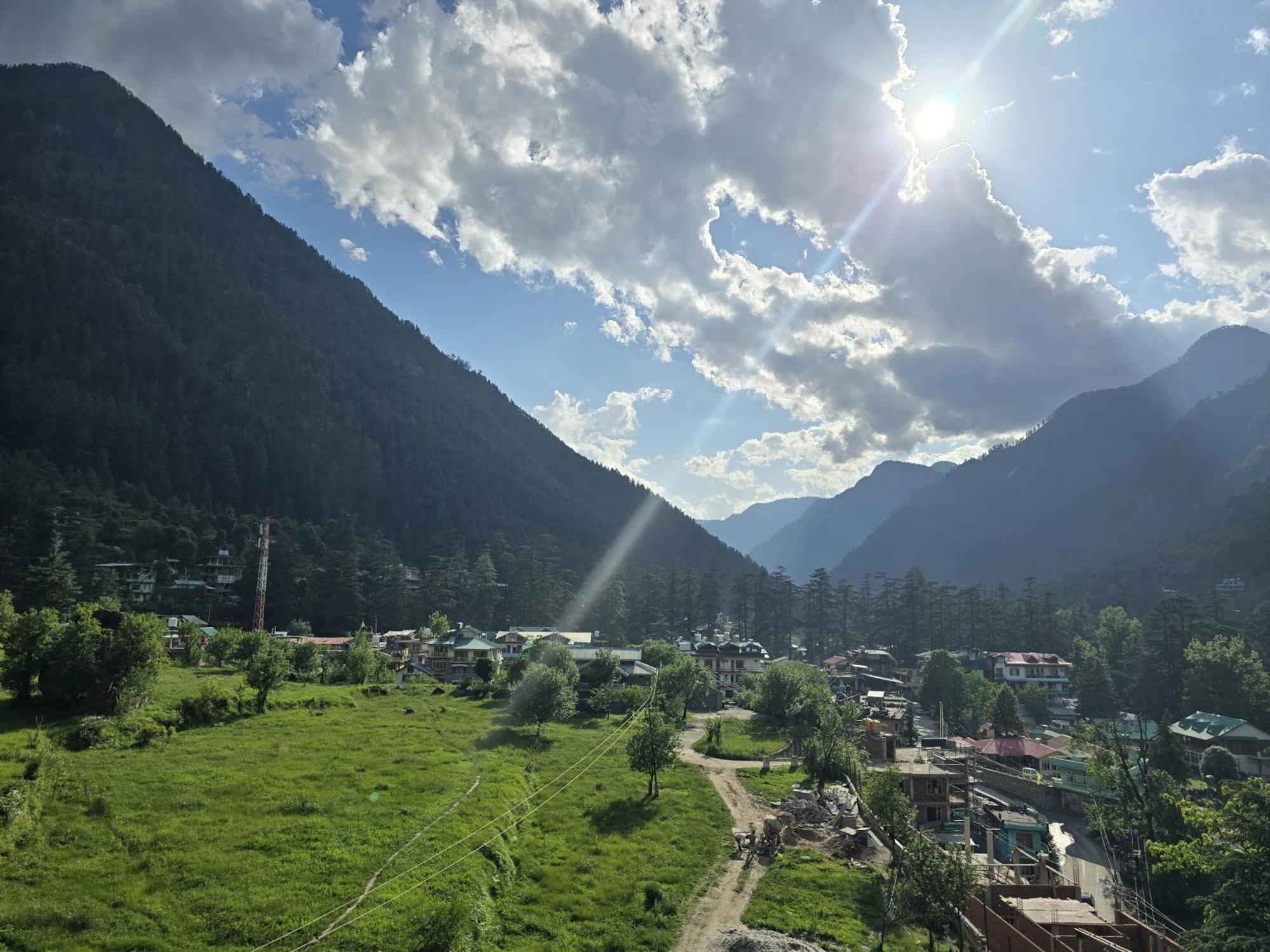 The Hillside Hotel Kasol Kültér fotó